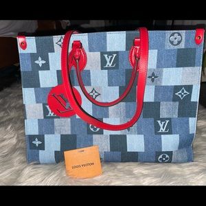 LOUIS VUITTON
Denim Damier Monogram Onthego Blue Rouge